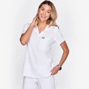 Size small figs white casma scrub top